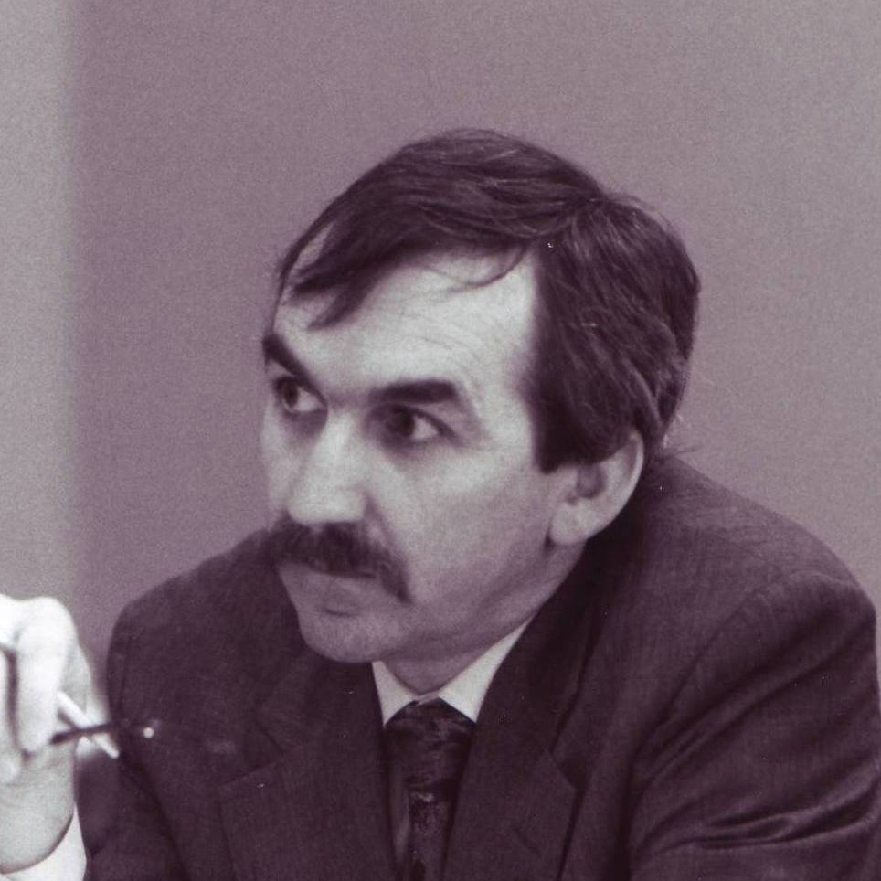 Duncan T Moore