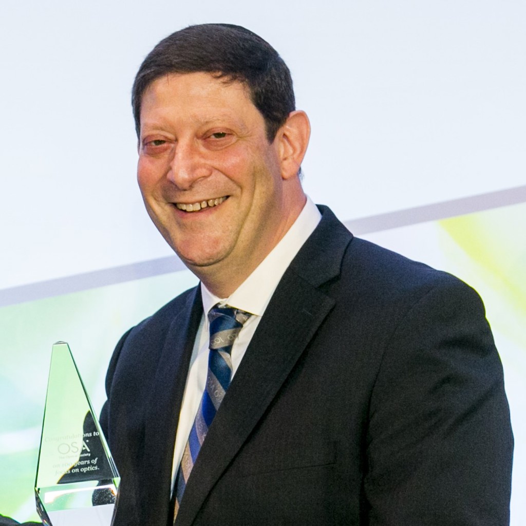 Photo of Alan Willner